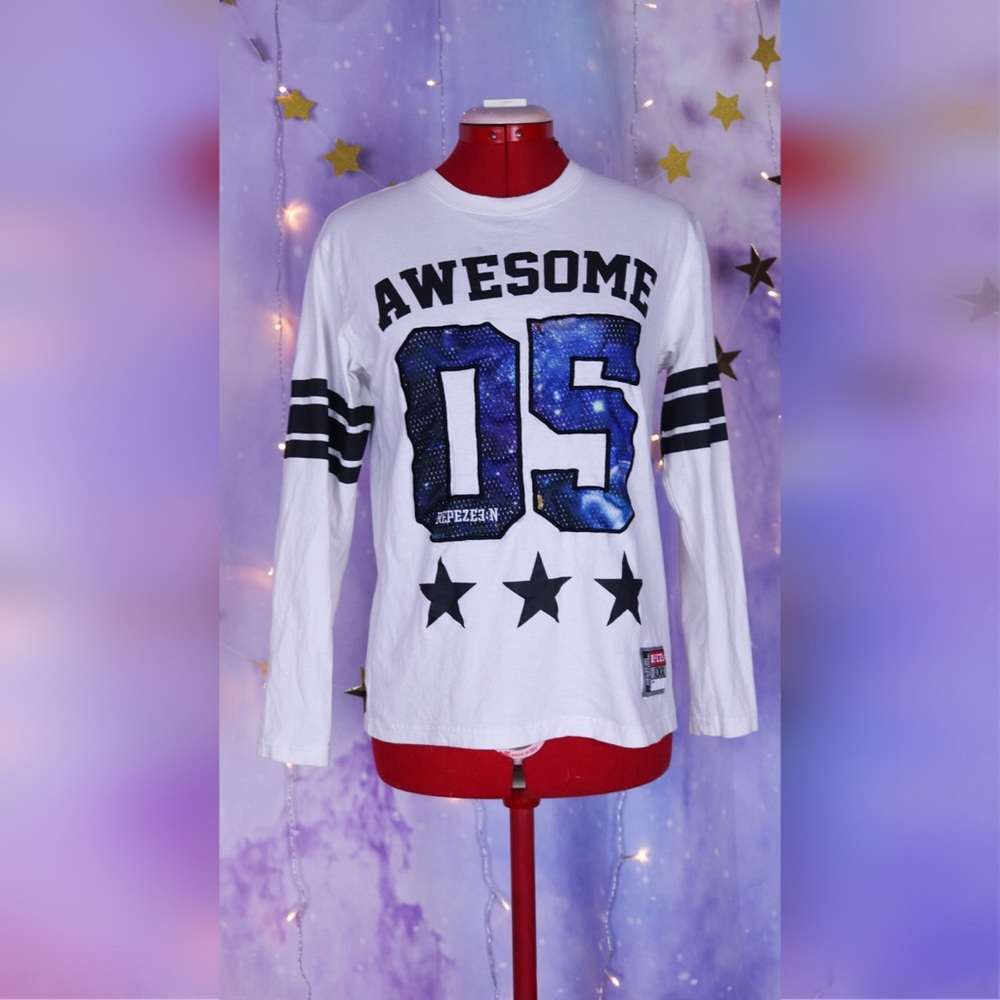 Japanese white long sleeved street wear t shirt